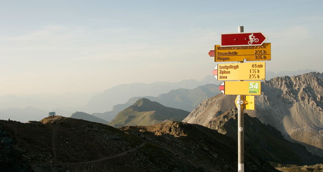 Der römische Verbindungsweg über Parpan - Joch - Runcalier - Passugg Der römische Verbindungsweg über Parpan - Joch - Runcalier - Passugg