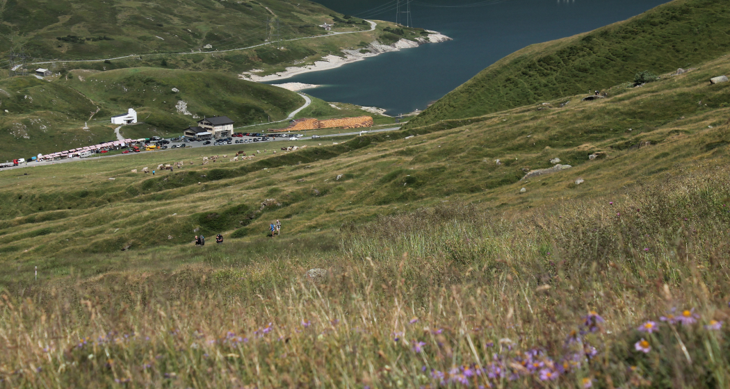 Blick zurück zum Lukmanierpass Blick zurück zum Lukmanierpass