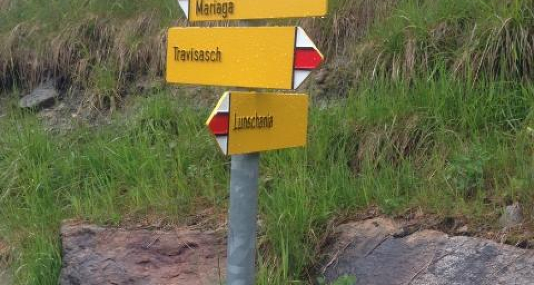 Wegweiser Wanderung Munt Wegweiser Wanderung Munt