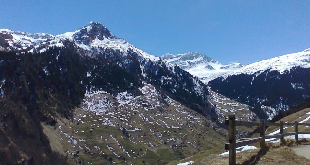 Nähe Hüttenen im Frühling