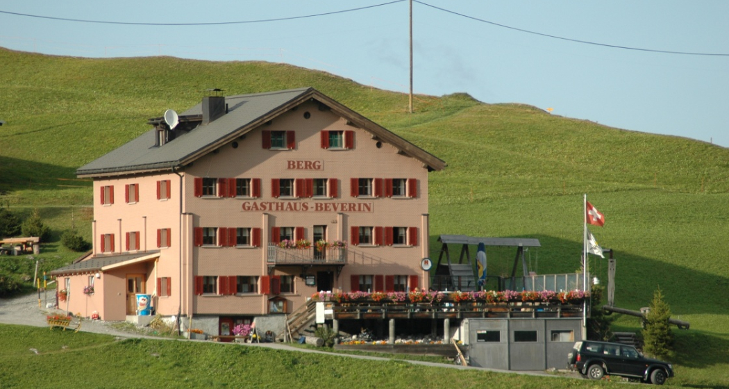 Berggasthaus Beverin auf dem Glaspass Berggasthaus Beverin auf dem Glaspass