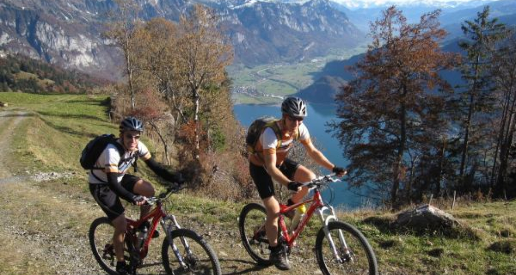Oberhalb Säls mit Panorama auf Walensee Oberhalb Säls mit Panorama auf Walensee