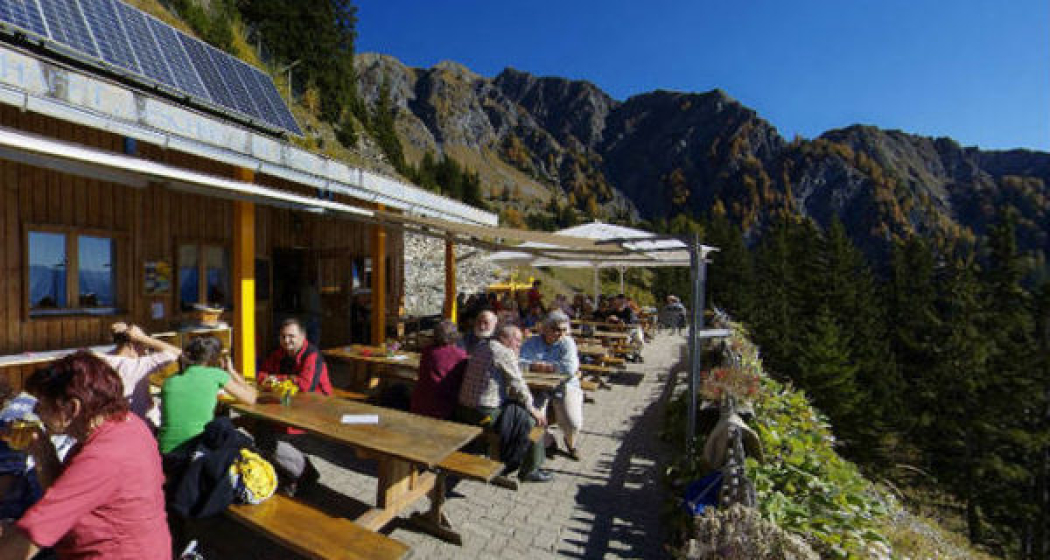 Bergstation und Restaurant der Älplibahn Bergstation und Restaurant der Älplibahn