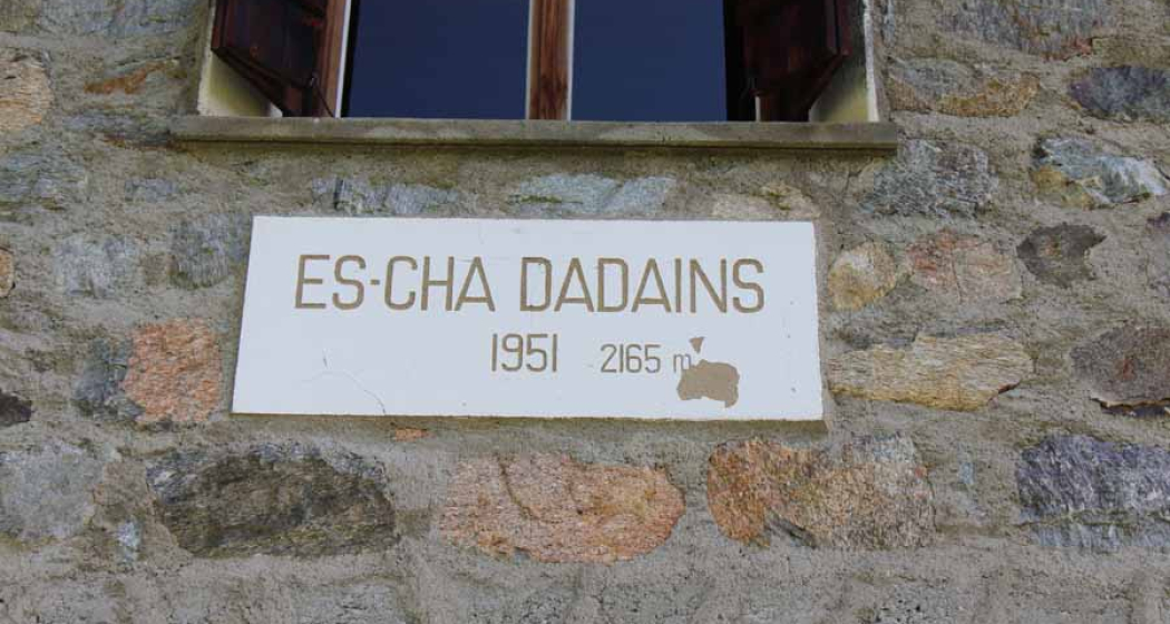 Es-cha Dadains