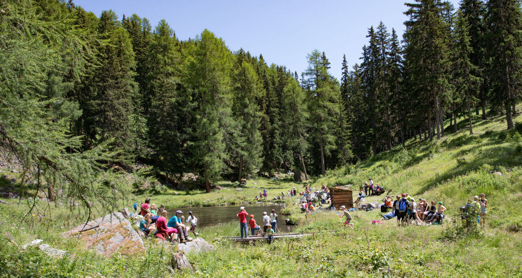 Am Lajet kann man sich von den bisher erlebten Abenteuern erholen bevor es nach Hause geht.