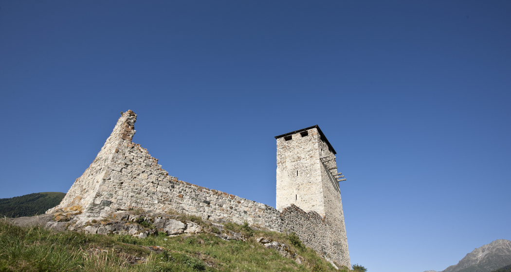 Schlossruine Steinsberg Ardez (oua_23841567_image) Schlossruine Steinsberg Ardez (oua_23841567_image)