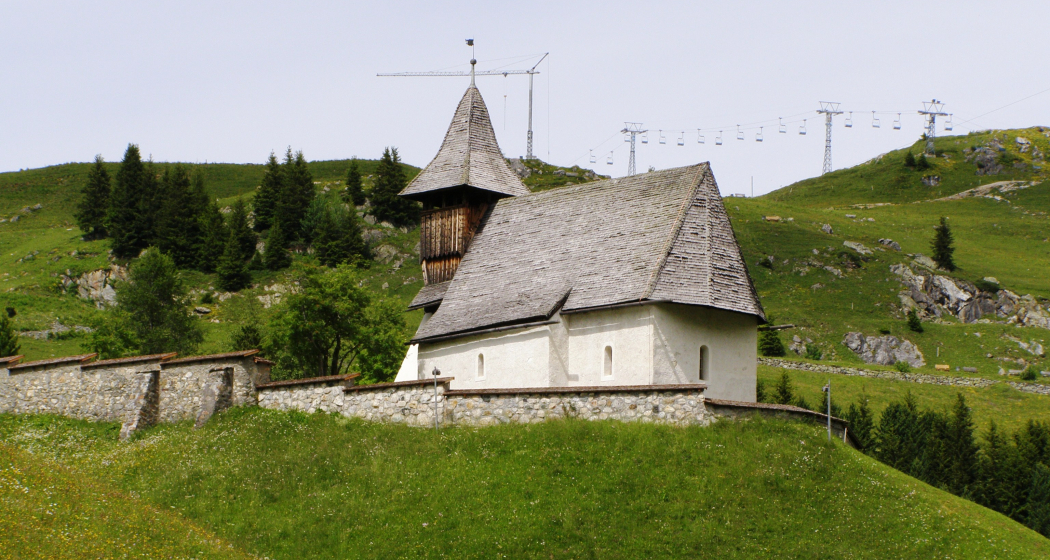Aroser Bergkirche (1482, zur Zeit Columbus) Aroser Bergkirche (1482, zur Zeit Columbus)