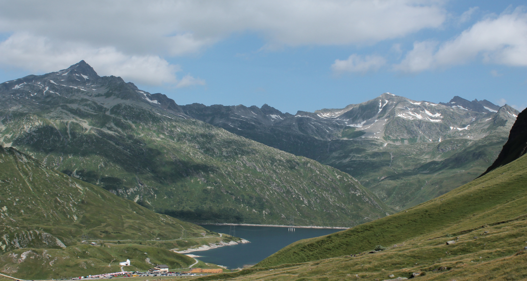 Lukmanierpass mit Stausee Lukmanierpass mit Stausee