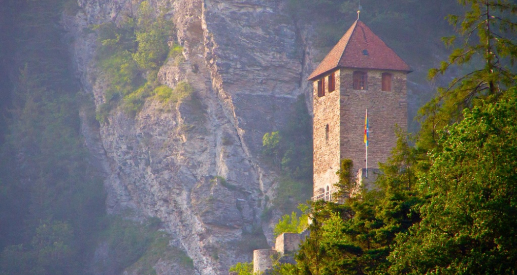 Burg Oberjuvalt Burg Oberjuvalt