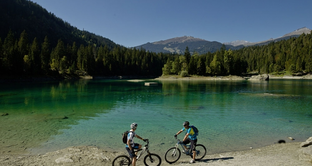 Biken am Caumasee