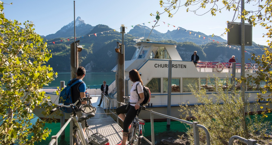 Am Hafen von Betlis geht es mit dem Schiff weiter.