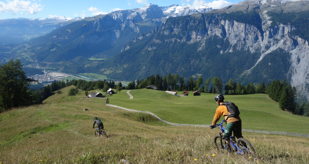 Abfahrt zur Alp Juchs Abfahrt zur Alp Juchs