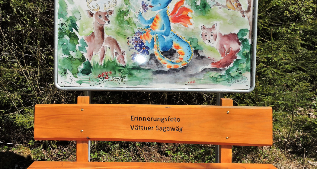 Sitzbank auf dem Sagäweg Vättis Sitzbank auf dem Sagäweg Vättis