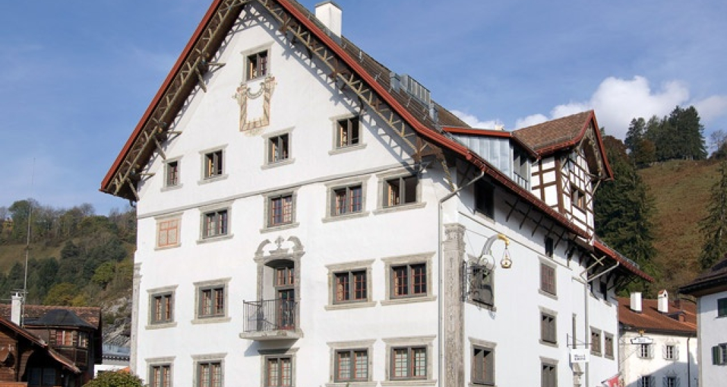 Das Chrona Stübli befindet sich im Parterre des Haus Krone Das Chrona Stübli befindet sich im Parterre des Haus Krone