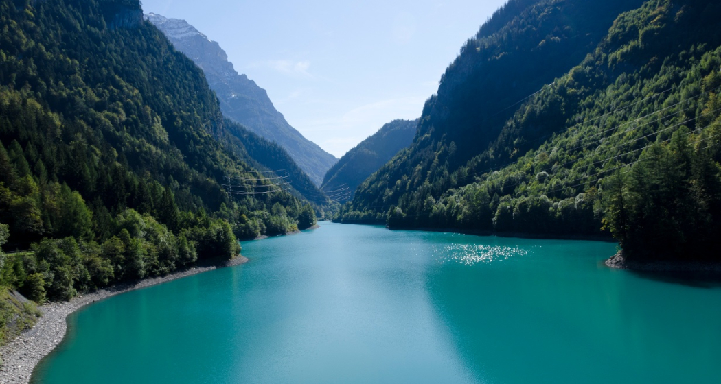 Mapragg Stausee mit Blick Richtung Calanda Mapragg Stausee mit Blick Richtung Calanda
