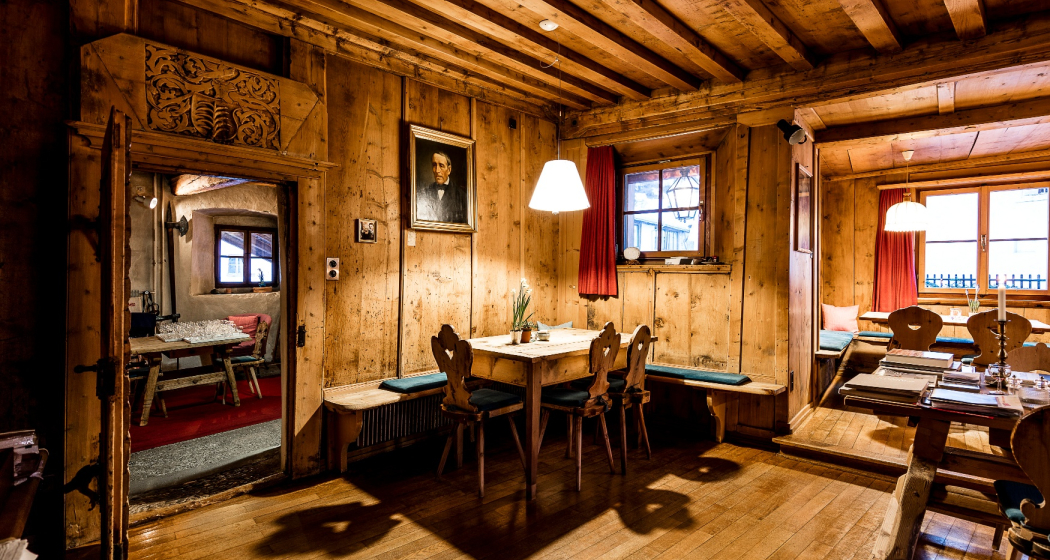 Hotel Chasa Chalavaina (oua_36736196_image)