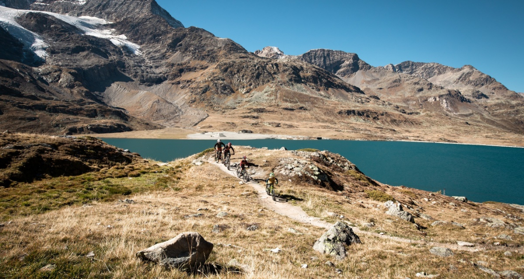 Biker am Lago Bianco Biker am Lago Bianco