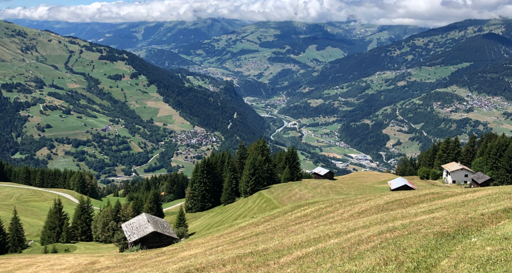 Aussicht nach Obersaxen und Ilanz Aussicht nach Obersaxen und Ilanz