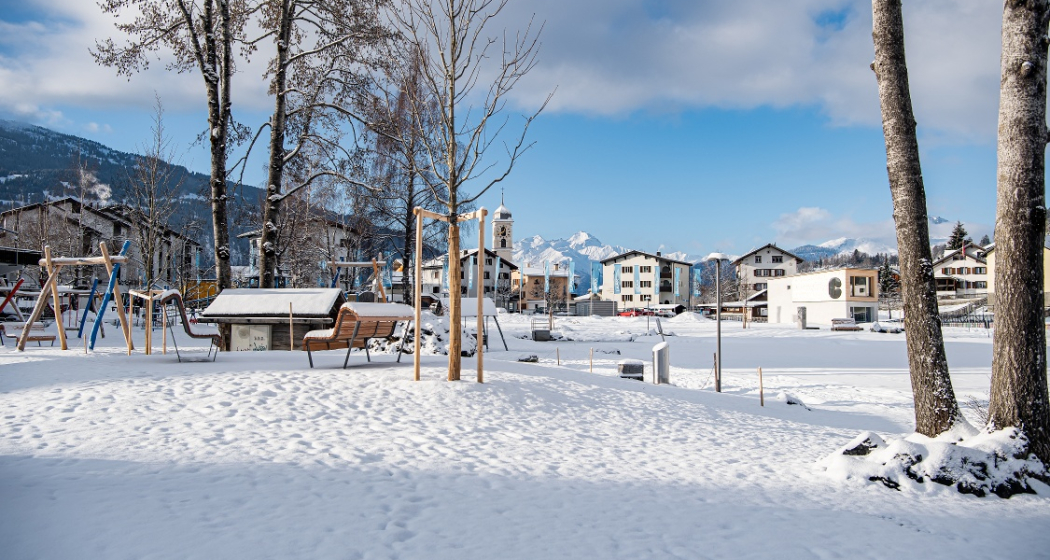 21 Laax Dorf - Seerundgang (oua_43361840_image) 21 Laax Dorf - Seerundgang (oua_43361840_image)