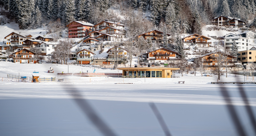 21 Laax Dorf - Seerundgang (oua_43361842_image) 21 Laax Dorf - Seerundgang (oua_43361842_image)