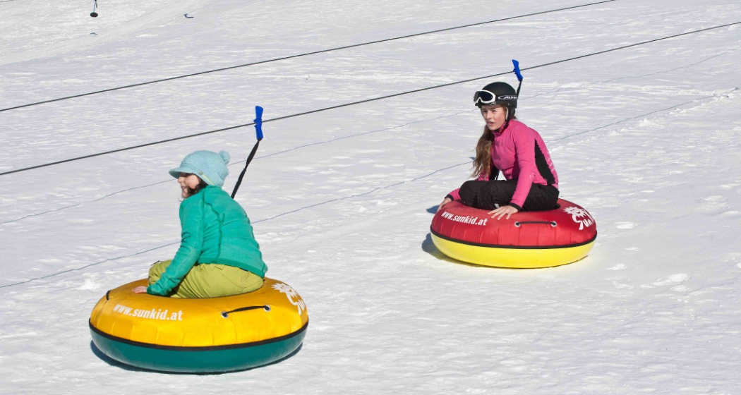 Snowtubing Spass im Lift Snowtubing Spass im Lift