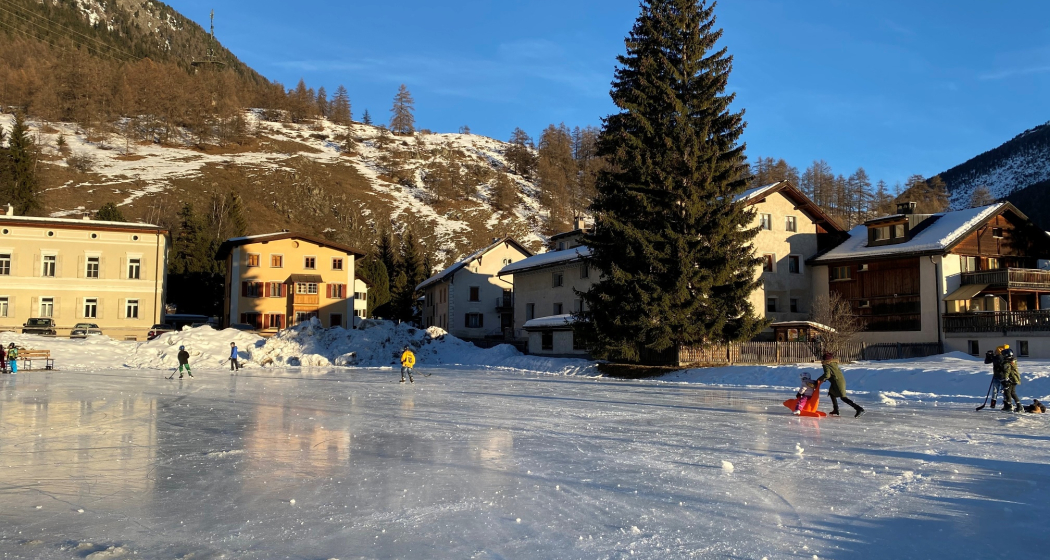 Natureisfeld Zernez Natureisfeld Zernez