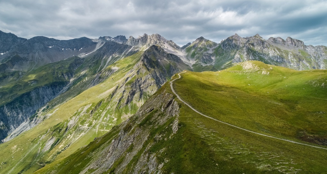 Panorama Höhenweg auf über 2'200 m.ü.M.