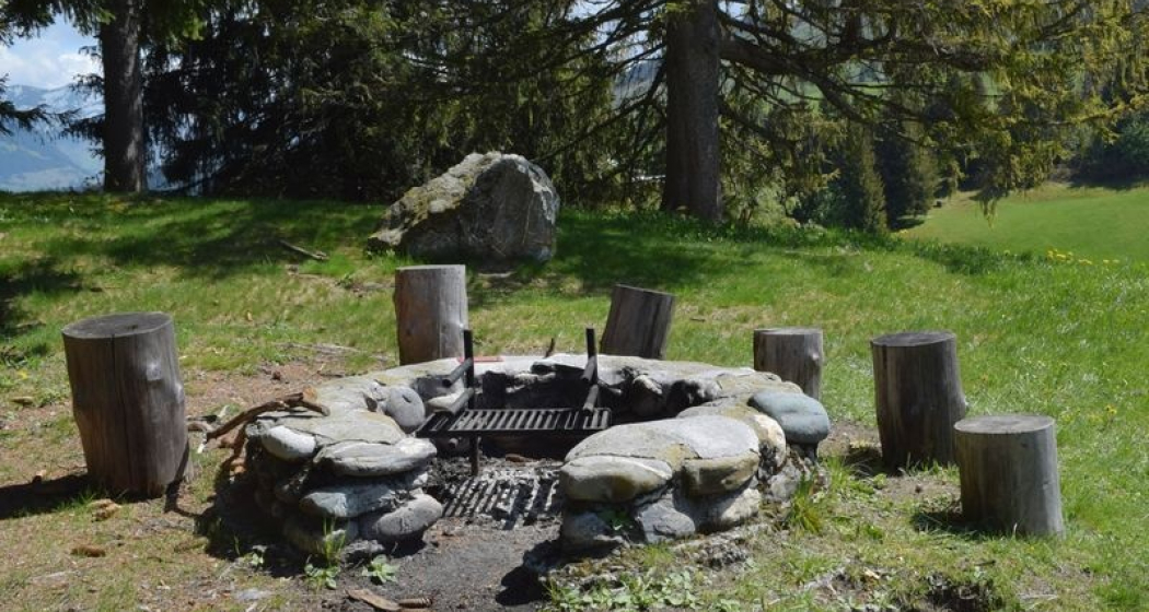 Feuerstelle Bual, Surcuolm Feuerstelle Bual, Surcuolm