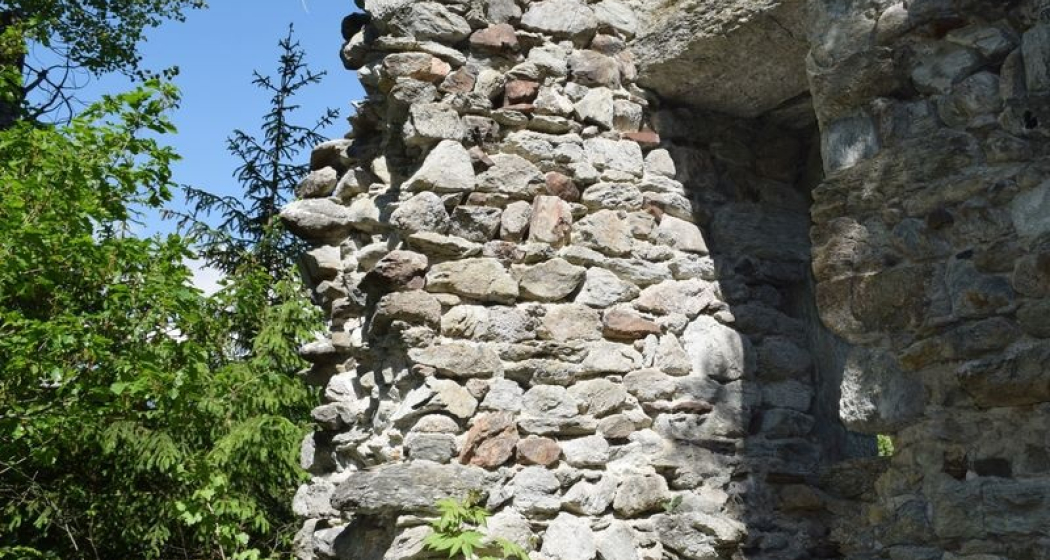 Burgruine Axenstein, Obersaxen Burgruine Axenstein, Obersaxen