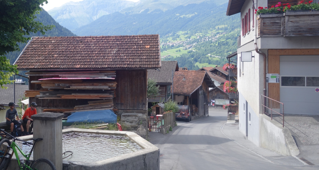 Start Aufstieg in Maladers Start Aufstieg in Maladers