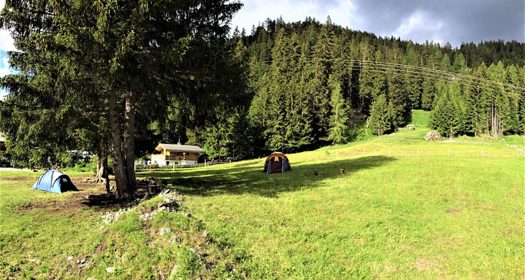 Naturzeltplatz beim Geissenhof Rona (oua_51067283_image) Naturzeltplatz beim Geissenhof Rona (oua_51067283_image)