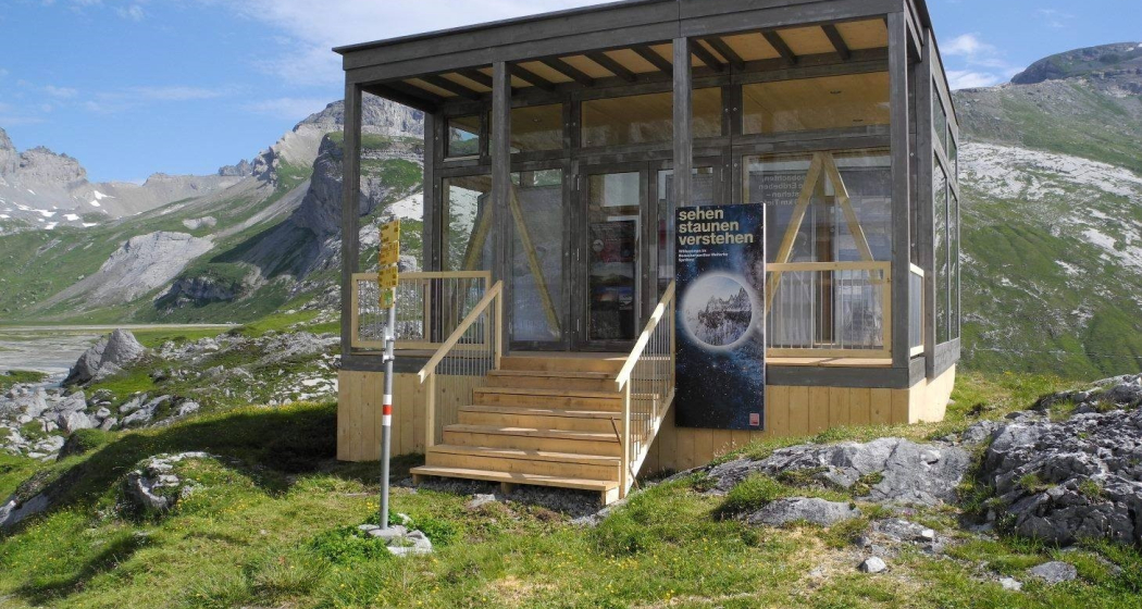 Besucherpavillon Flims (Segnesboden) (oua_51329474_image) Besucherpavillon Flims (Segnesboden) (oua_51329474_image)
