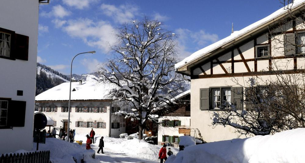 Der Dorfplatz von Fideris