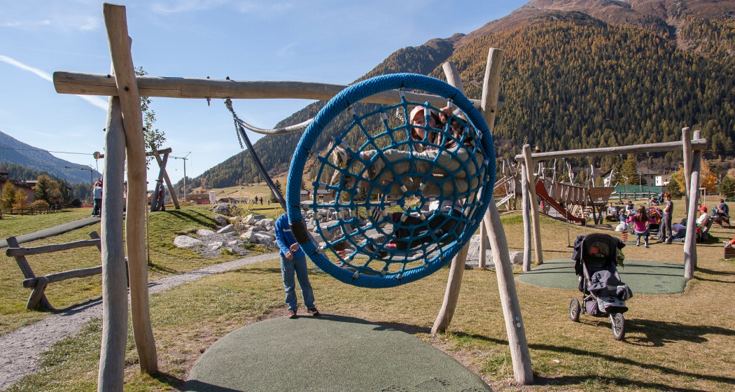 Spielplatz Zernez (oua_53039772_image) Spielplatz Zernez (oua_53039772_image)
