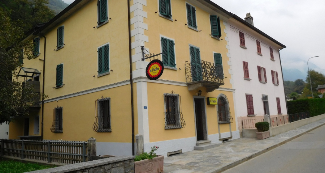 I due edifici ristrutturati del Fiadiré I due edifici ristrutturati del Fiadiré