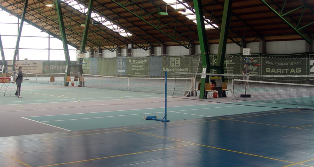 Tennis-, Badminton- & Squashhalle Untervaz (oua_55225705_image) Tennis-, Badminton- & Squashhalle Untervaz (oua_55225705_image)