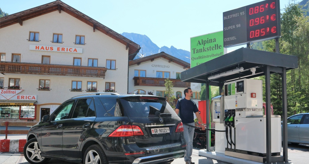 Alpina Tankstelle (oua_56188021_image) Alpina Tankstelle (oua_56188021_image)