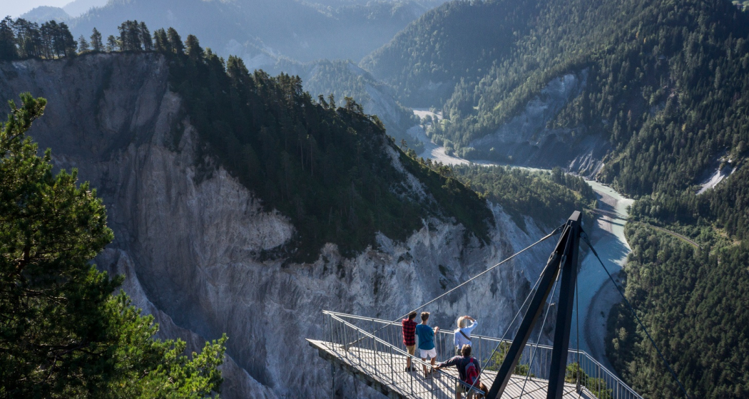 Rheinschlucht Wanderung: Tuora (656.3) (oua_57965280_image) Rheinschlucht Wanderung: Tuora (656.3) (oua_57965280_image)
