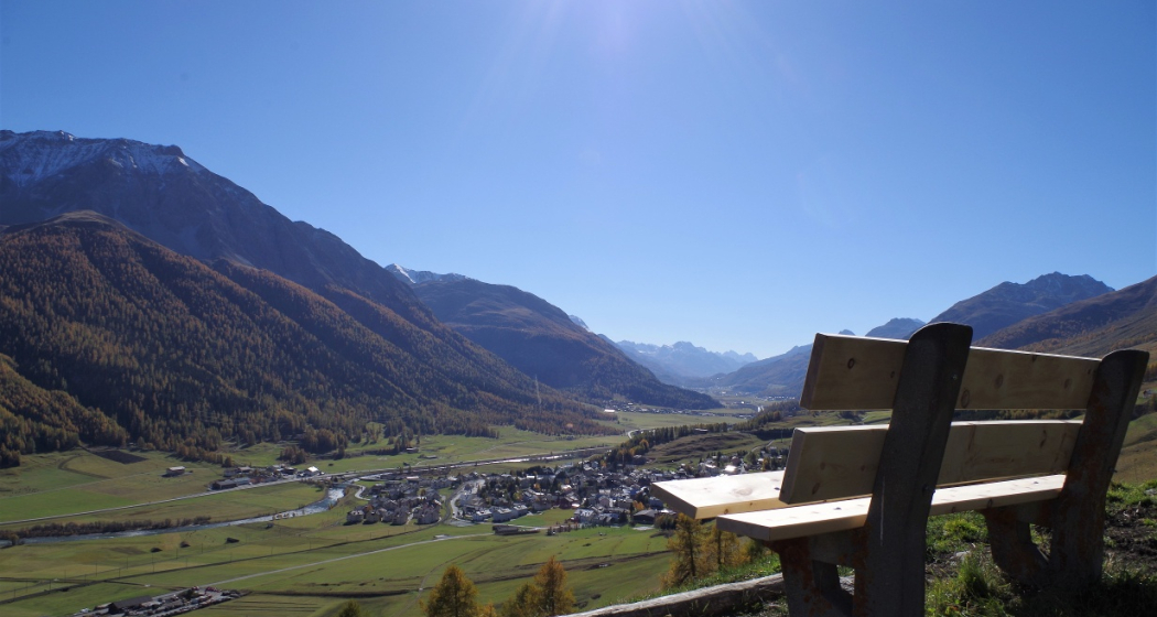 Aussichtsbänkli unterhalb Acla Laret