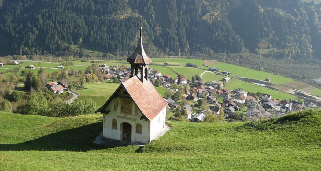 Kirchen- und Kapellenwanderung in Sumvitg (oua_59266022_image) Kirchen- und Kapellenwanderung in Sumvitg (oua_59266022_image)
