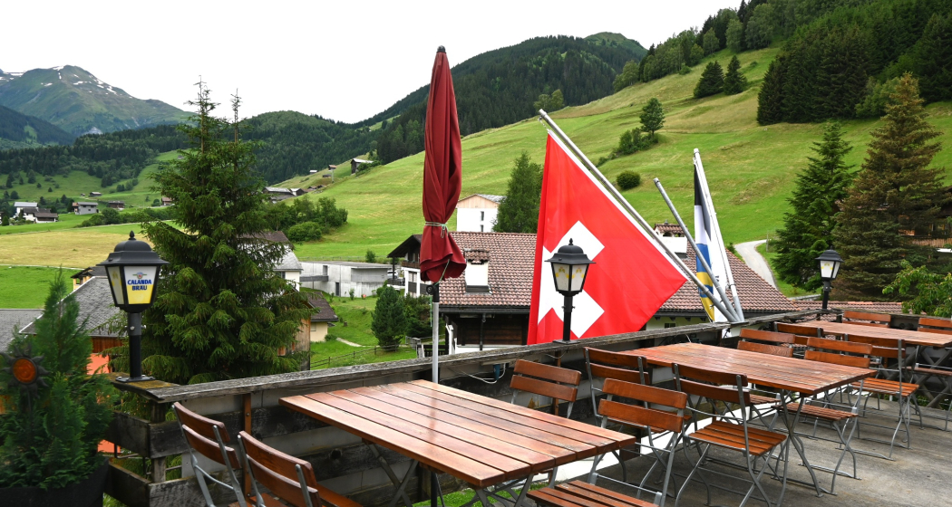 Die Terrasse ist geöffnet Die Terrasse ist geöffnet