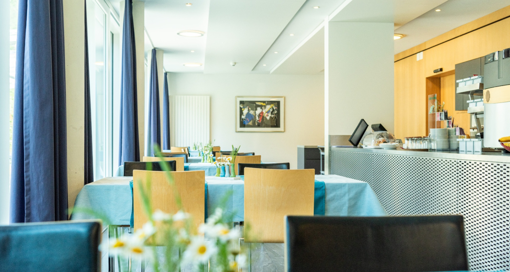 Das Restaurant vom Evang. Pflege- und Altersheim Thusis Das Restaurant vom Evang. Pflege- und Altersheim Thusis