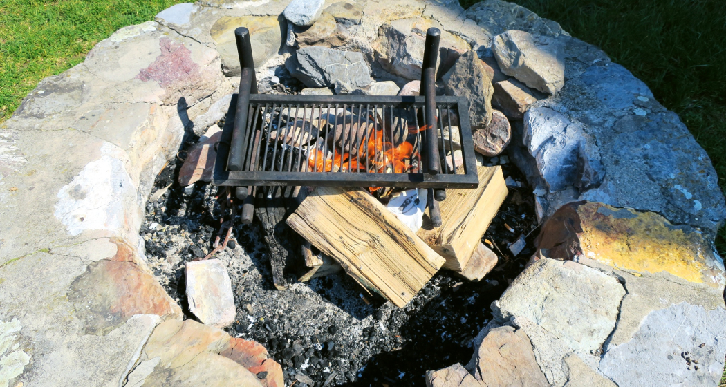 Feuerstelle Ruine Gräpplang (oua_603360885_image) Feuerstelle Ruine Gräpplang (oua_603360885_image)