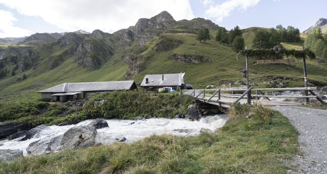 Alp Valmala (oua_603365469_image) Alp Valmala (oua_603365469_image)