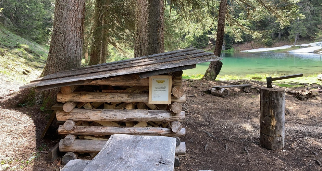 Holzhütte Feuerstelle Grünsee Holzhütte Feuerstelle Grünsee