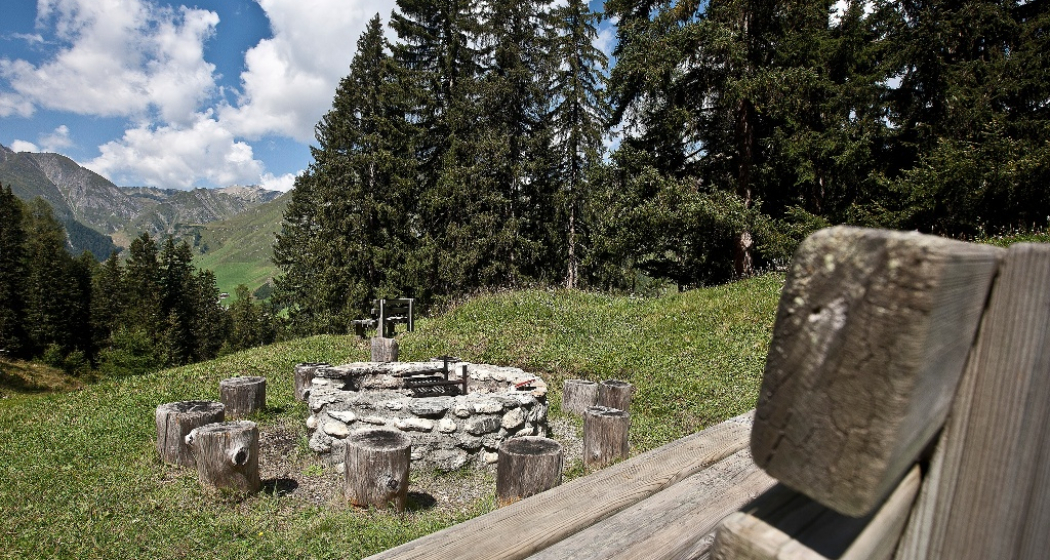 Feuerstelle Mot Grond