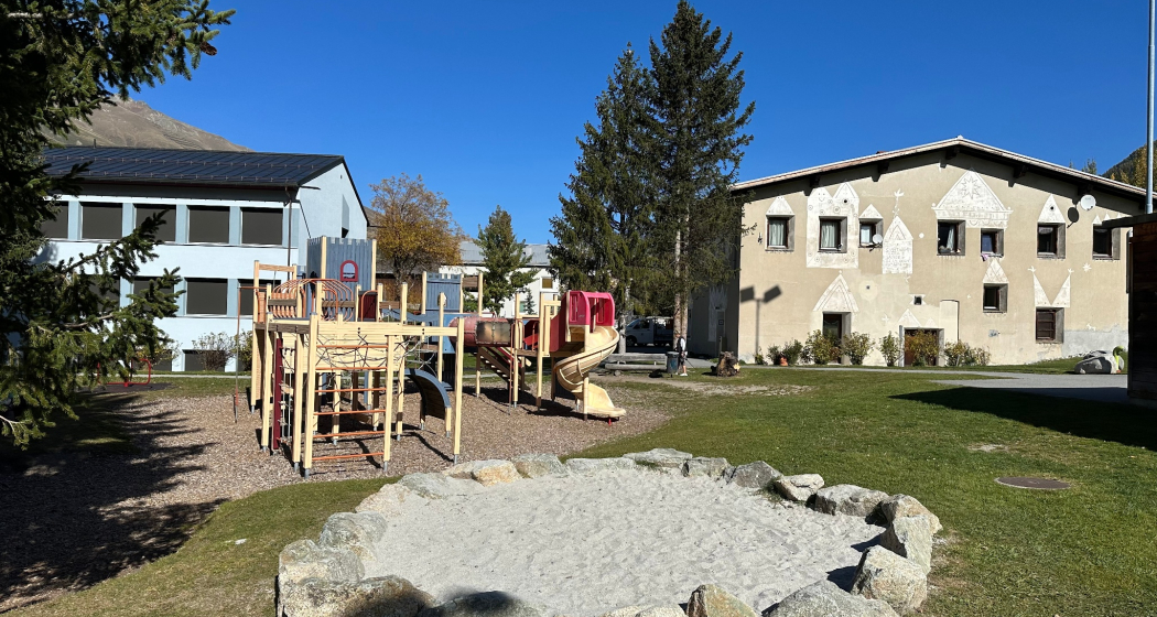 Kinderspielplatz Schulhauswiese (oua_604419536_image) Kinderspielplatz Schulhauswiese (oua_604419536_image)