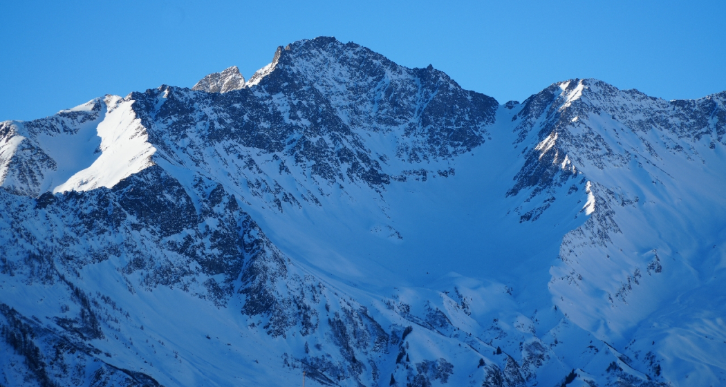 Beeindruckende Aussicht im winterlichen Taminatal Beeindruckende Aussicht im winterlichen Taminatal