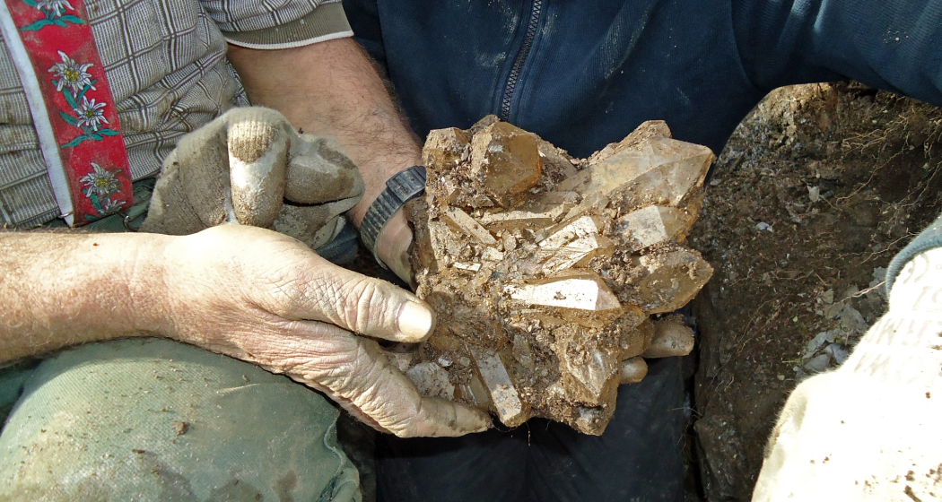 Kristallfund am Heinzenberg durch Strahler Walter Rinderer Kristallfund am Heinzenberg durch Strahler Walter Rinderer