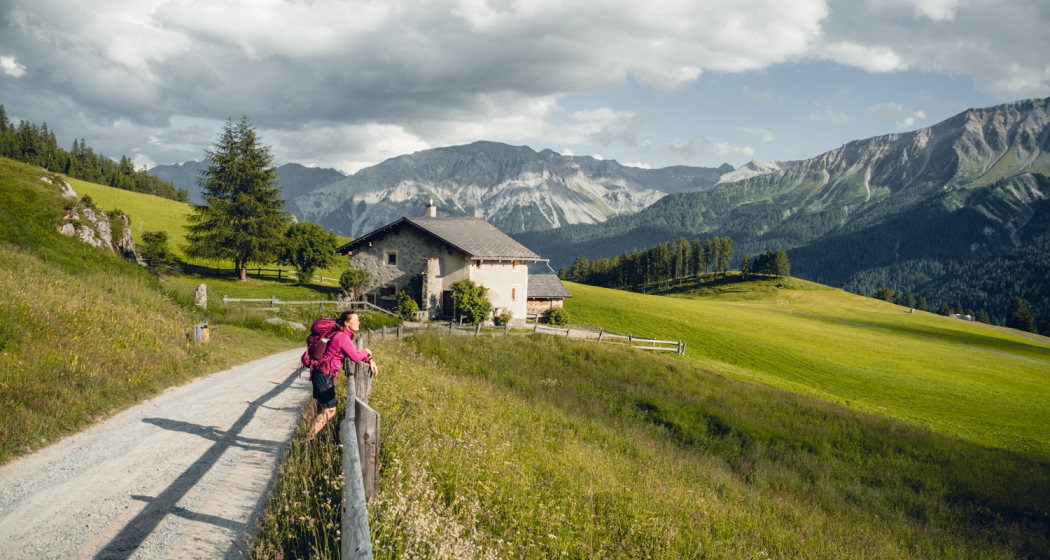 Jakobsweg Graubünden. Etappe 2, Lü – S-charl (oua_611525919_image) Jakobsweg Graubünden. Etappe 2, Lü – S-charl (oua_611525919_image)